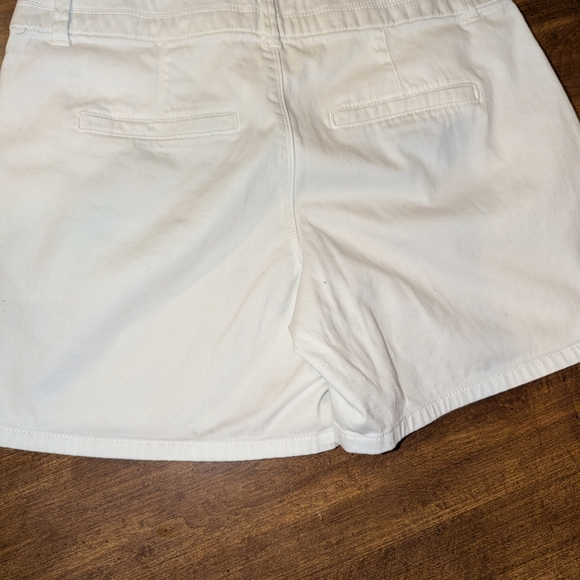 Maurices White Bermuda Shorts Tailored Fit - Picture 5 of 8